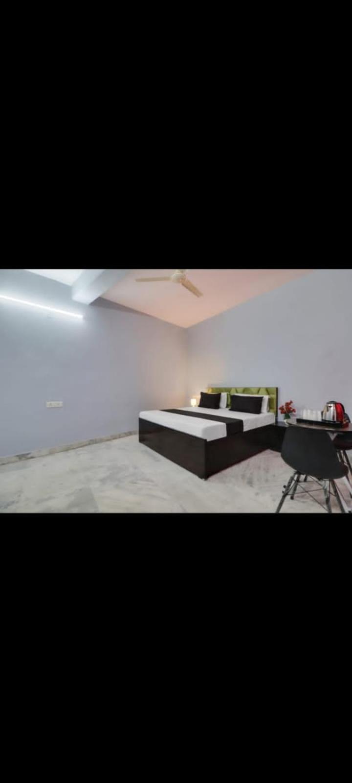 Hotel Day Night Inn Neu-Delhi Exterior foto